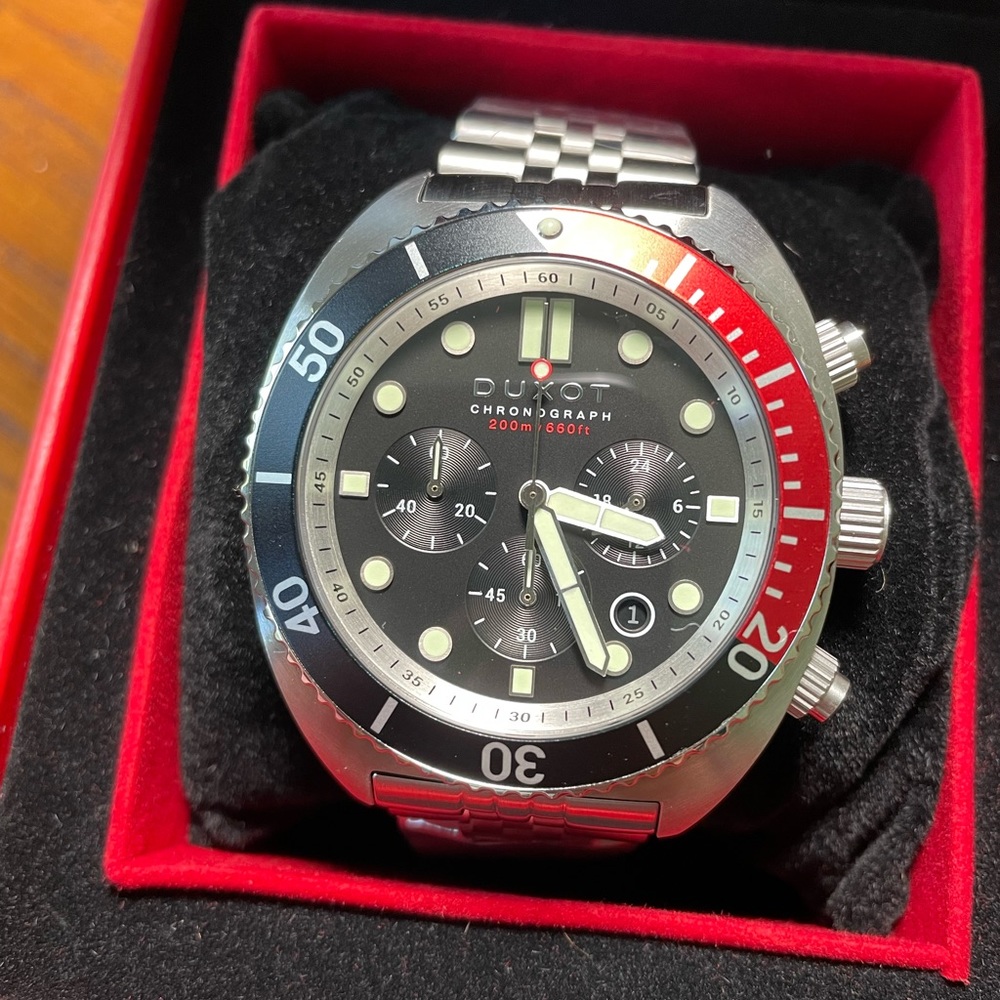 brand new duxot tortuga chronograph dive watch with screw down crown and pushers
